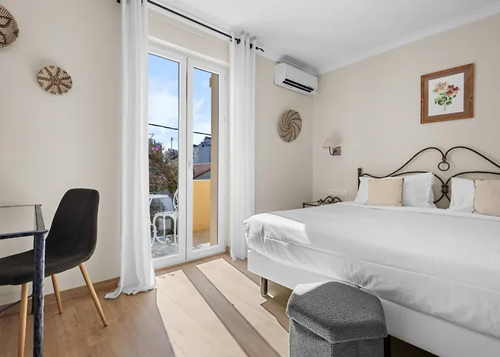 La Sainte Valerie Adults Only מלון 4*