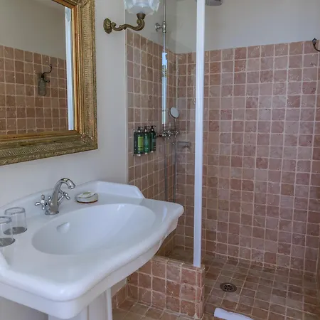 La Sainte Valerie Adults Only Otel 4*